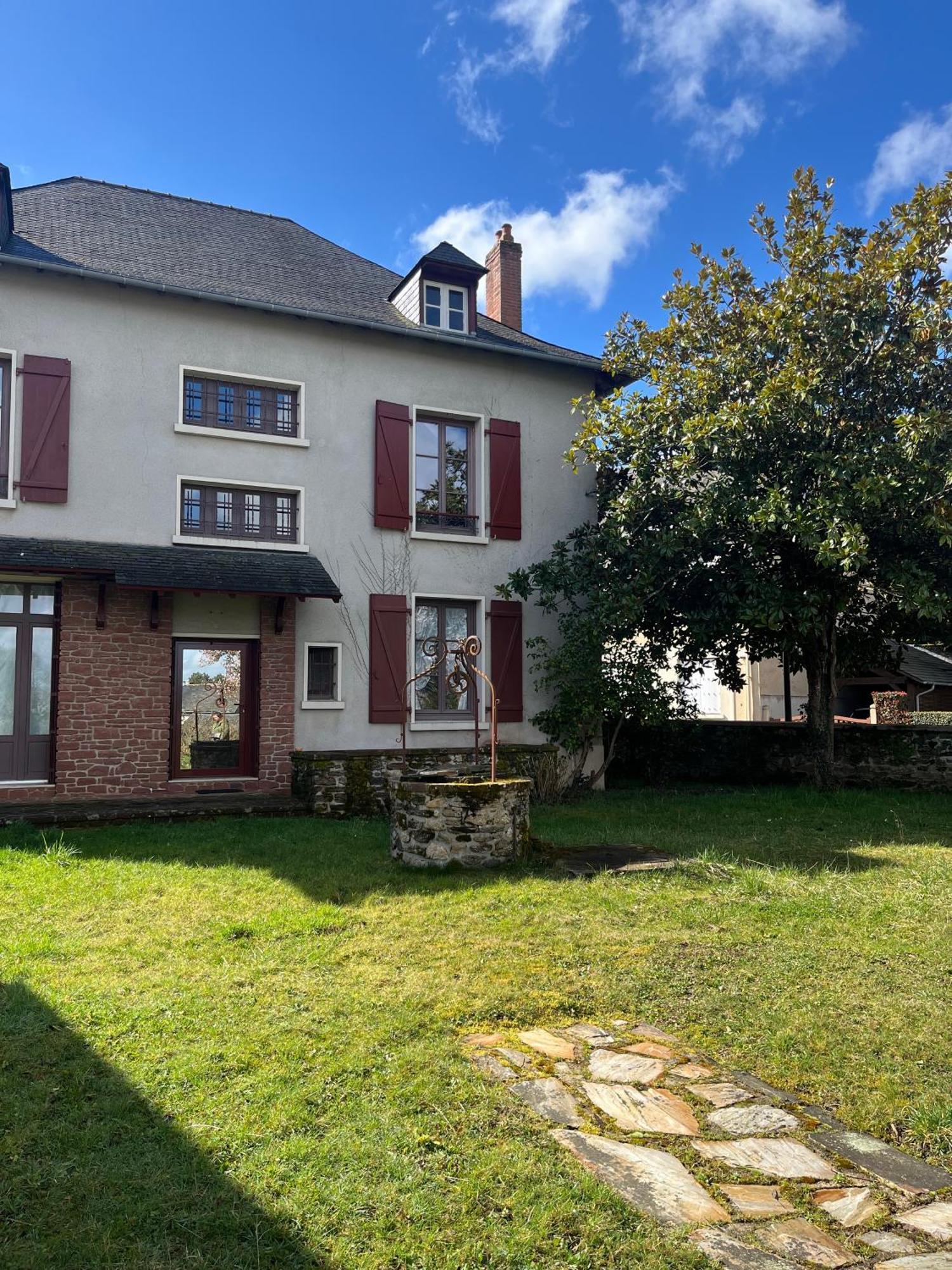 Maison Mere *